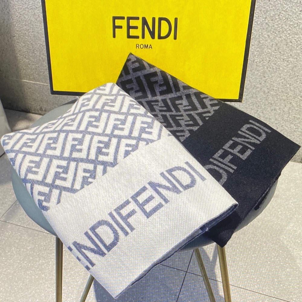 Fendi men’s Scarf